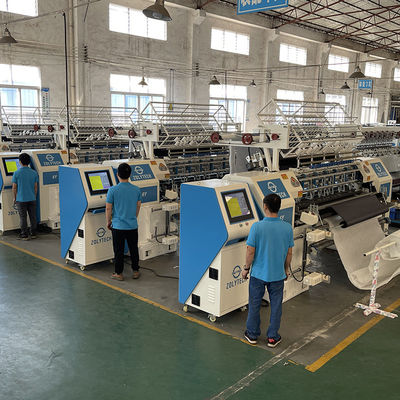 गद्दे के लिए हाई स्पीड कम्प्यूटरीकृत लॉक स्टिच मल्टी नीडल क्विल्टिंग मशीन 60-150m / H OEM